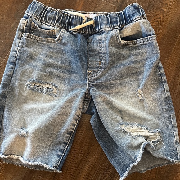 Boys Medium distressed drawstring denim shorts - Picture 4 of 6